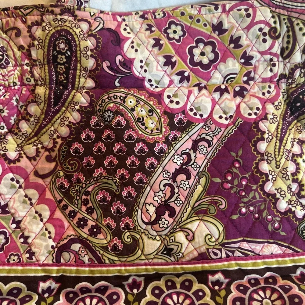 Vera Bradley Retired VERY BERRY PAISLEY Laura Shoulder Bag Pink & Purple
